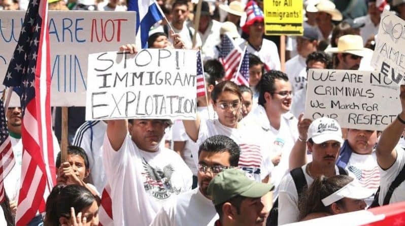 Закон и право: Калифорния может стать убежищем для иммигрантов