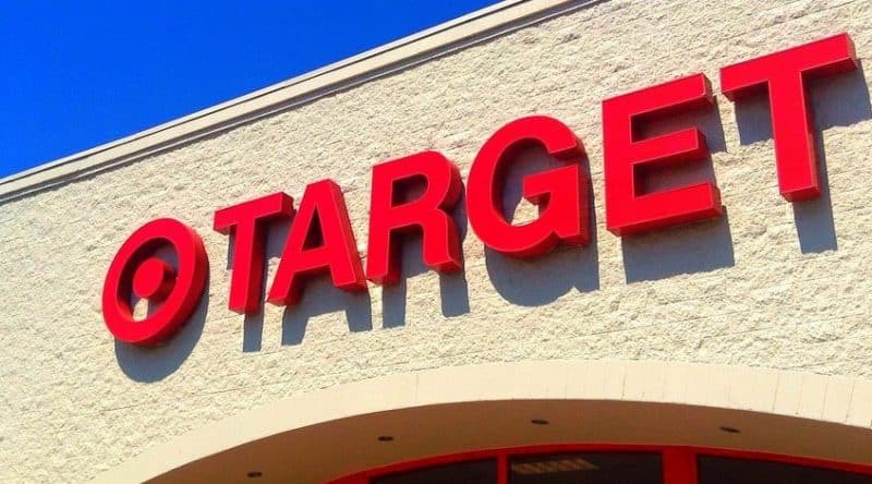 Бизнес: Target нанимает 100 000 работников