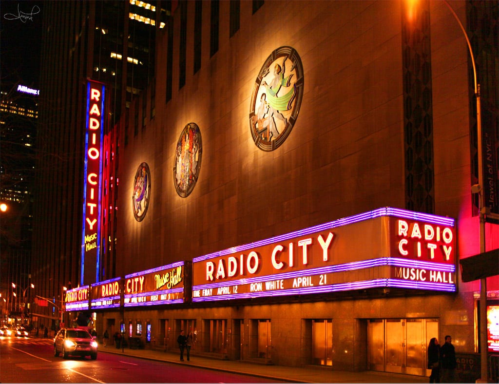 Путешествия: Radio City Music Hall, NYC