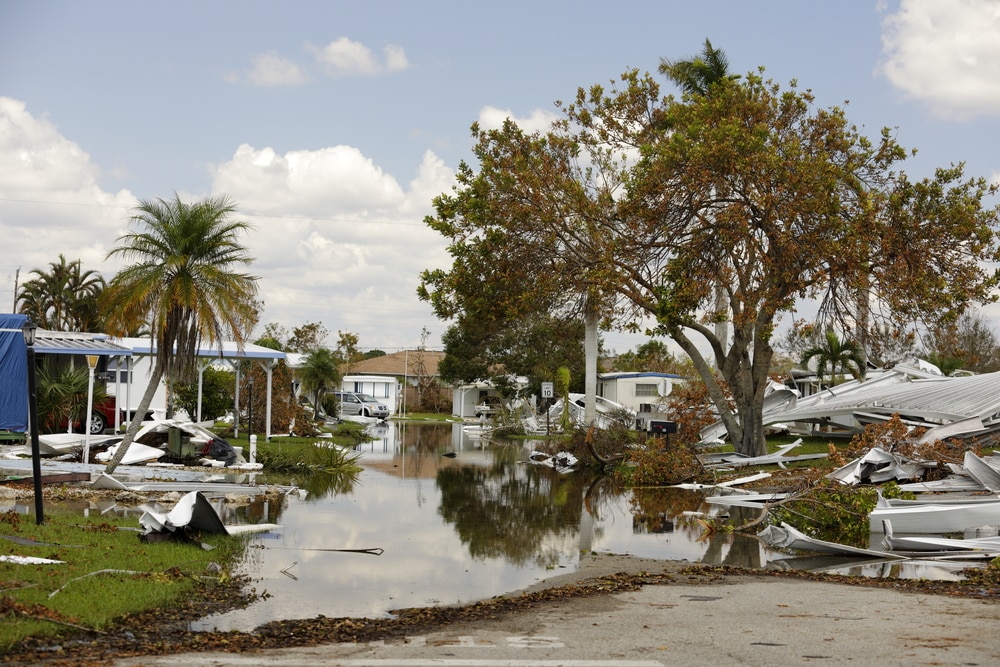 Недвижимость: Как ураганы повлияли на рынок недвижимости США