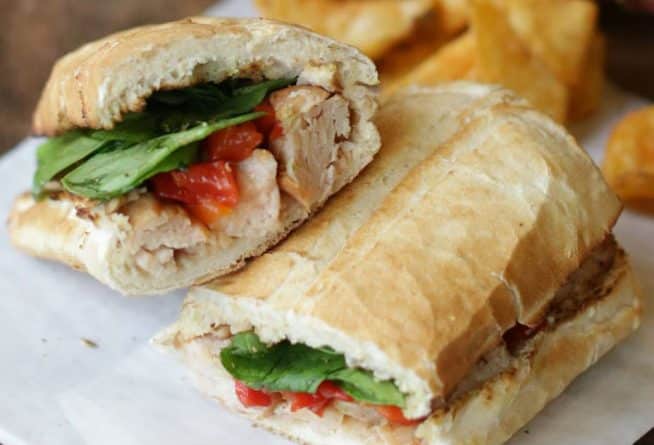 Афиша: Сеть бутербродных POTBELLY раздает бесплатные сэндвичи