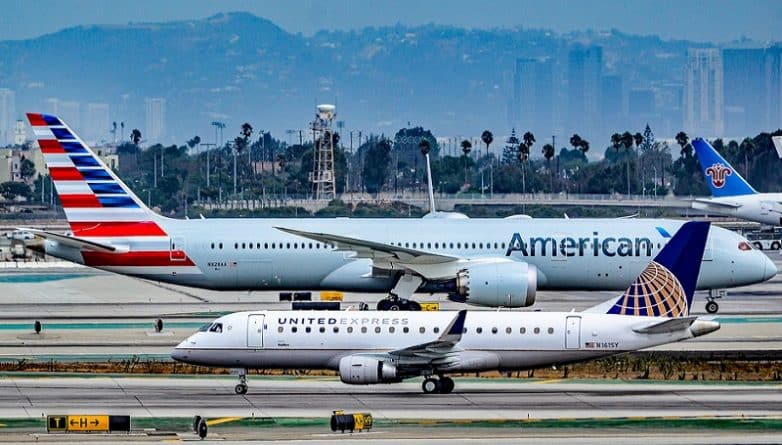 Общество: NAACP рекомендовала афроамериканцам не использовать услуги American Airlines, поскольку это небезопасно