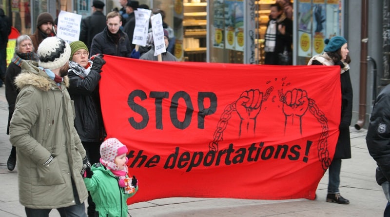 Закон и право: Reuters выяснили, кого из США депортируют чаще