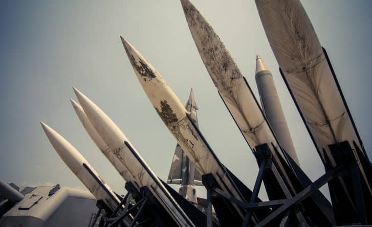 Политика: Корея планирует очередные ракетные испытания