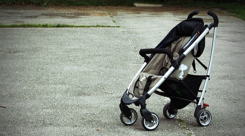 Происшествия: В Бруклине женщина пыталась похитить ребенка в коляске