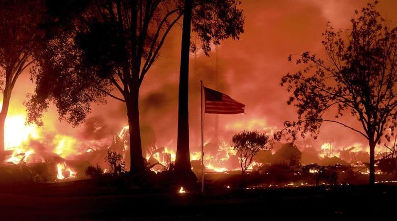 Погода: «Эти люди потеряли всё», – пожар в Калифорнии продолжает разрастаться и забирать жизни