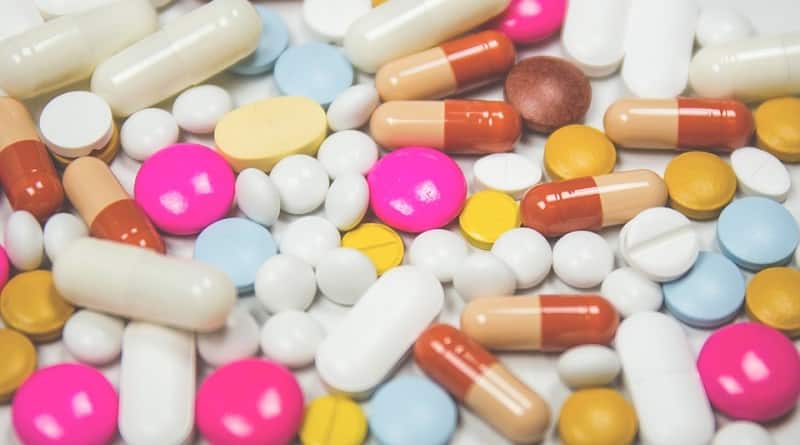 Бизнес: Amazon планирует продавать рецептурные медицинские препараты онлайн