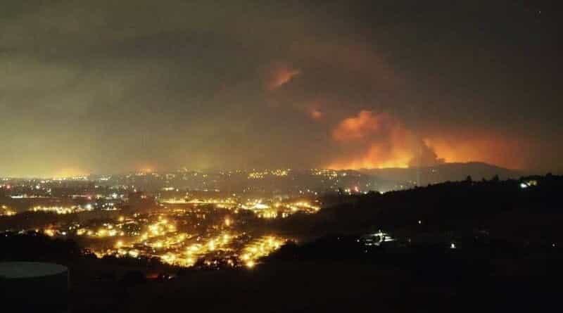 Общество: 23-летний парень спас от страшного пожара пятерых неходячих женщин в Калифорнии