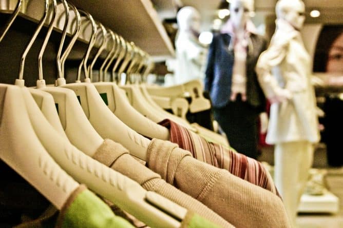 Афиша: Экономные выходные: распродажа одежды плюс-сайз