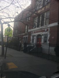 Происшествия: Два 12-летних ученика планировали взорвать нью-йоркскую школу