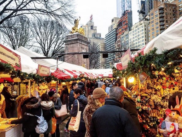 Афиша: Завтра открывается рождественский рынок на Columbus Circle