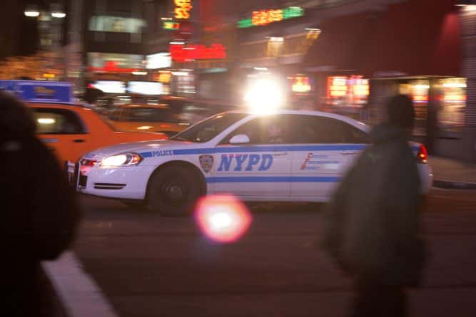 Полезное: В праздничный уик-энд на дорогах Нью-Йорка увеличится количество полицейских