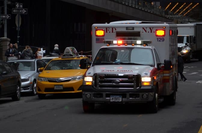 Происшествия: В Нью-Йорке произошла авария с участием автобуса MTA: 8 человек госпитализировано