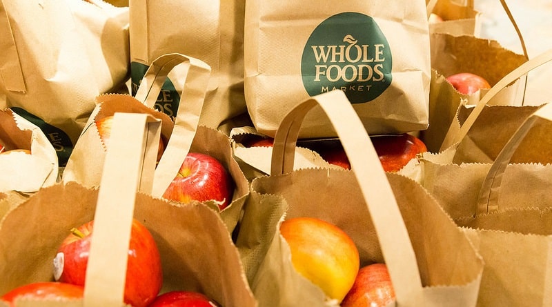 Полезное: Amazon снова снижает цены в Whole Foods