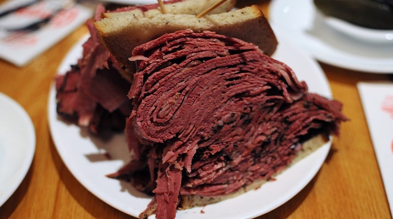 Афиша: Легендарный Carnegie Deli возвращается, теперь онлайн