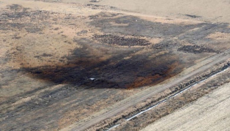 Происшествия: Из трубопровода в Южной Дакоте произошла утечка 210 000 галлонов нефти