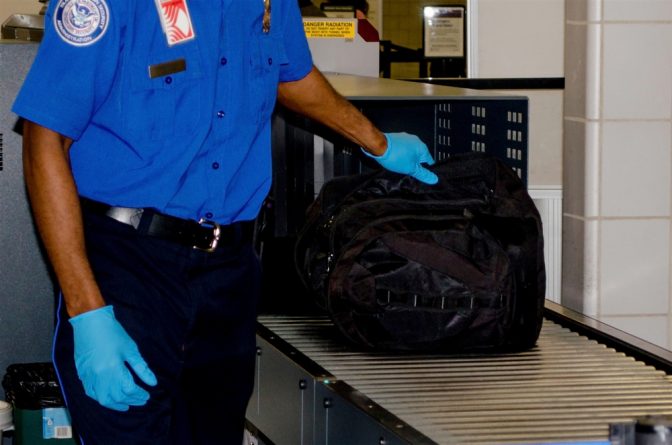 Общество: Службы безопасности провалили 80% секретных проверок в аэропортах США