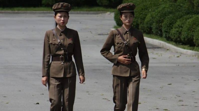 В мире: Женская армия Северной Кореи: насилие, побои и прекращение менструального цикла
