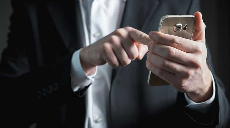 Общество: Белый дом запретит сотрудникам использовать мобильные телефоны во время работы