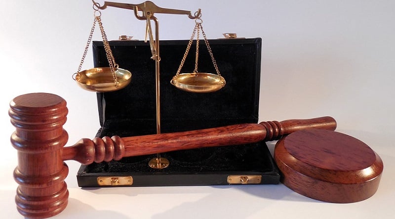 Закон и право: Женщина, вступившая в брак с матерью, осуждена за инцест