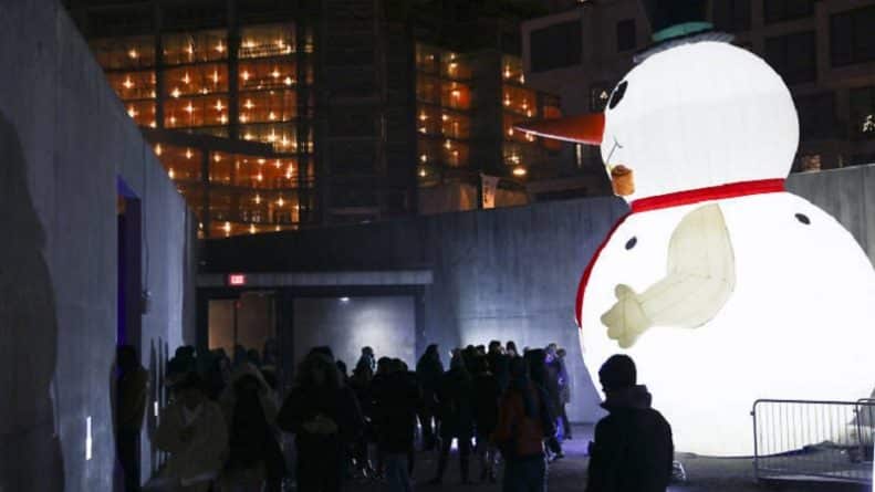 Афиша: Музей MoMA ждет потрясающая ночная рождественская вечеринка