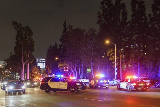 Происшествия: Полицейский сбил двоих детей насмерть в Лос-Анджелесе