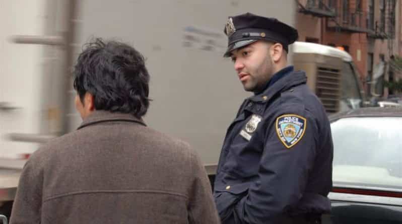 Закон и право: Визитки для NYPD обойдутся налогоплательщикам в 6 миллионов долларов