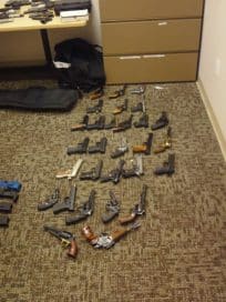 Происшествия: У агрессивного калифорнийца изъяли 144 единицы огнестрельного оружия