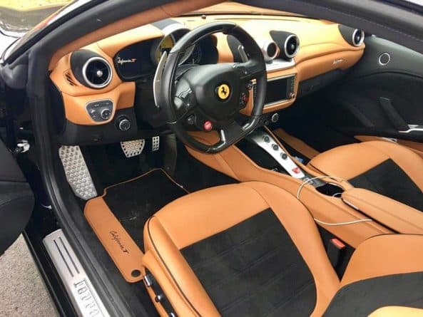 Происшествия: Водитель Uber угнал из автосалона Ferrari стоимостью $250 тысяч