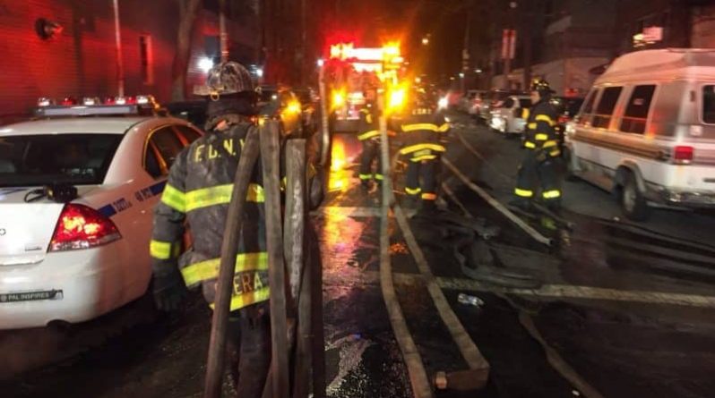 Происшествия: Полиция Нью-Йорка: виновником смертоносного пожара может быть ребёнок