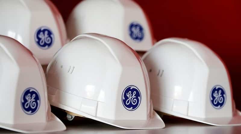 Бизнес: General Electric сокращает 12 000 сотрудников