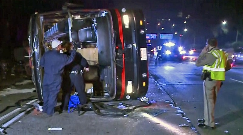 Происшествия: В Сан-Франциско перевернулся автобус, 29 пассажиров травмированы