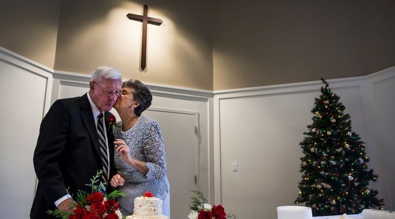 Общество: Пожилая пара познакомилась «благодаря» урагану Ирма и недавно поженилась