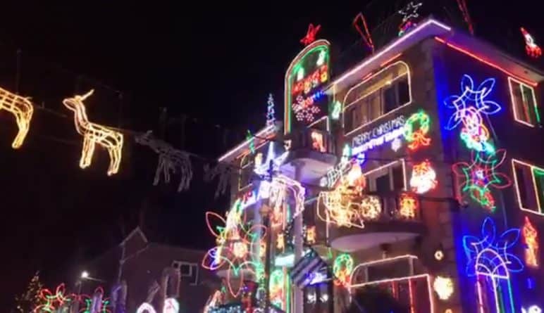 Общество: В Бруклине нашелся самый рождественский дом Нью-Йорка