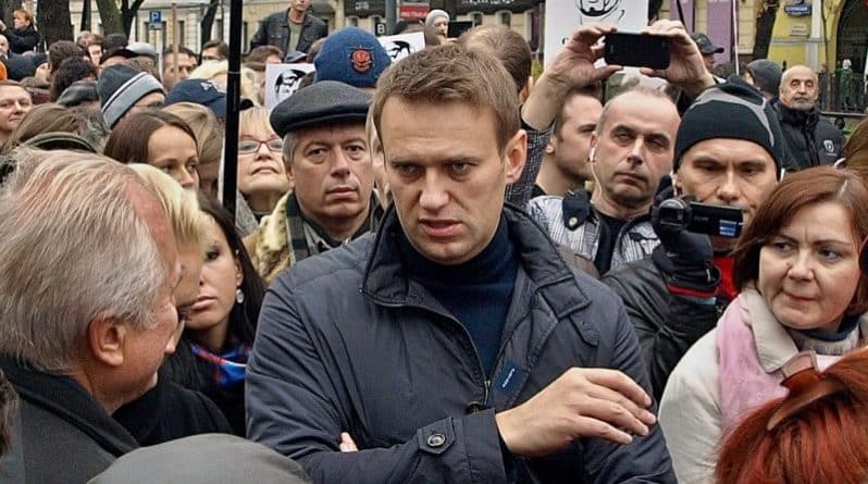 В мире: На митинге в Москве задержан оппозиционер Алексей Навальный (видео)