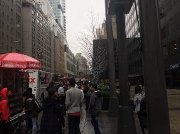 Происшествия: В Нью-Йорке на пересечении Третьей авеню и 56-ой улицы эвакуировали школу (фото)