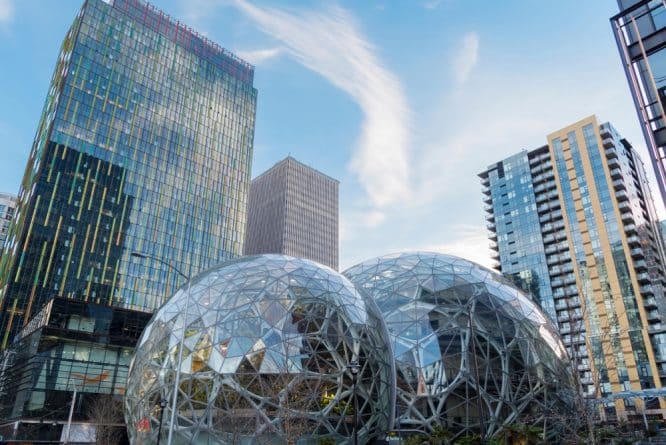 Экономика и финансы: Нью-Йорк в списке 20 городов-претендентов на место нового штаба Amazon