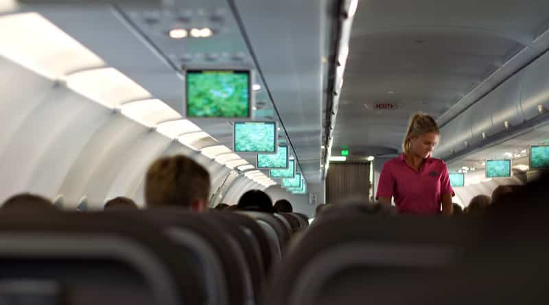 Здоровье: «Вода из туалета»: стюардесса рекомендует пассажирам самолетов не пить кофе и чай