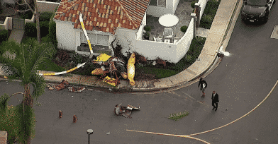 Происшествия: Вертолет упал на жилой дом в Калифорнии: 3 человека погибло, 2 ранено
