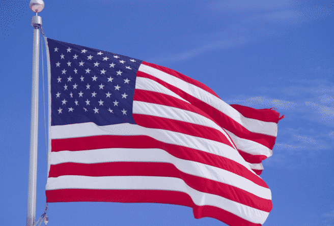 Происшествия: Вандалы повесили над школой флаг ИГИЛ вместо флага США