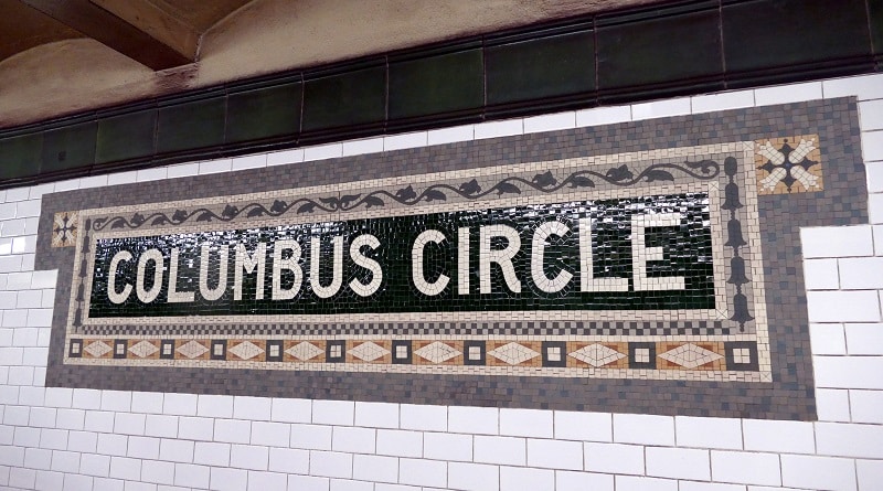 Происшествия: В метро Манхэттена толпа напала на бездомного