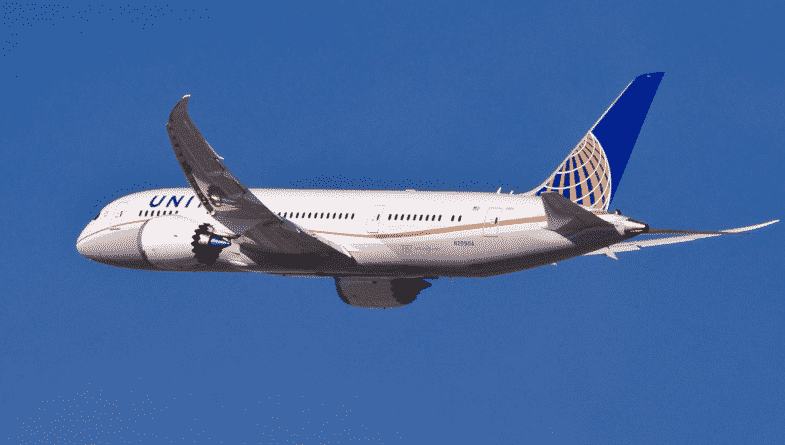 Путешествия: Рейс United Airlines Сан-Франциско — Гавайи благополучно перелетел океан с вышедшим из строя двигателем