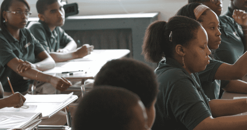 Локальные новости: Учительница из Бронкса наглядно демонстрировала темнокожим ученикам тяжесть рабства