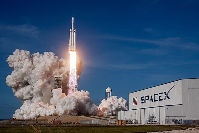 Колонки: Falcon Heavy Demo Mission
