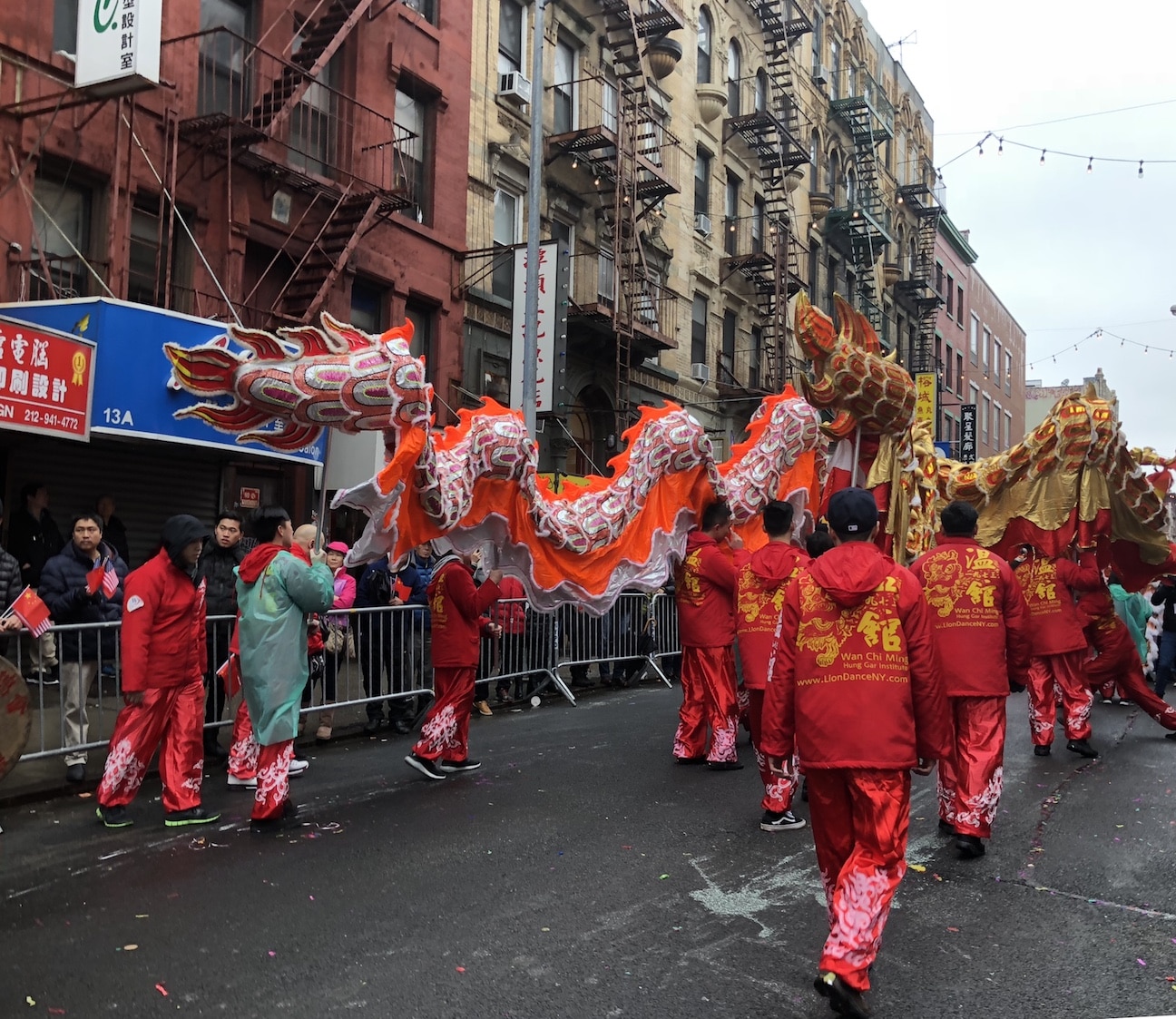 Афиша: В Нью-Йорке прошел парад в честь Китайского Нового года (фото) рис 4