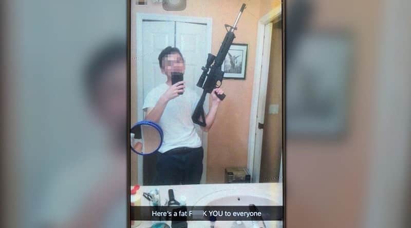 Происшествия: Полиция не сочла «угрозой» очередное фото школьника с винтовкой