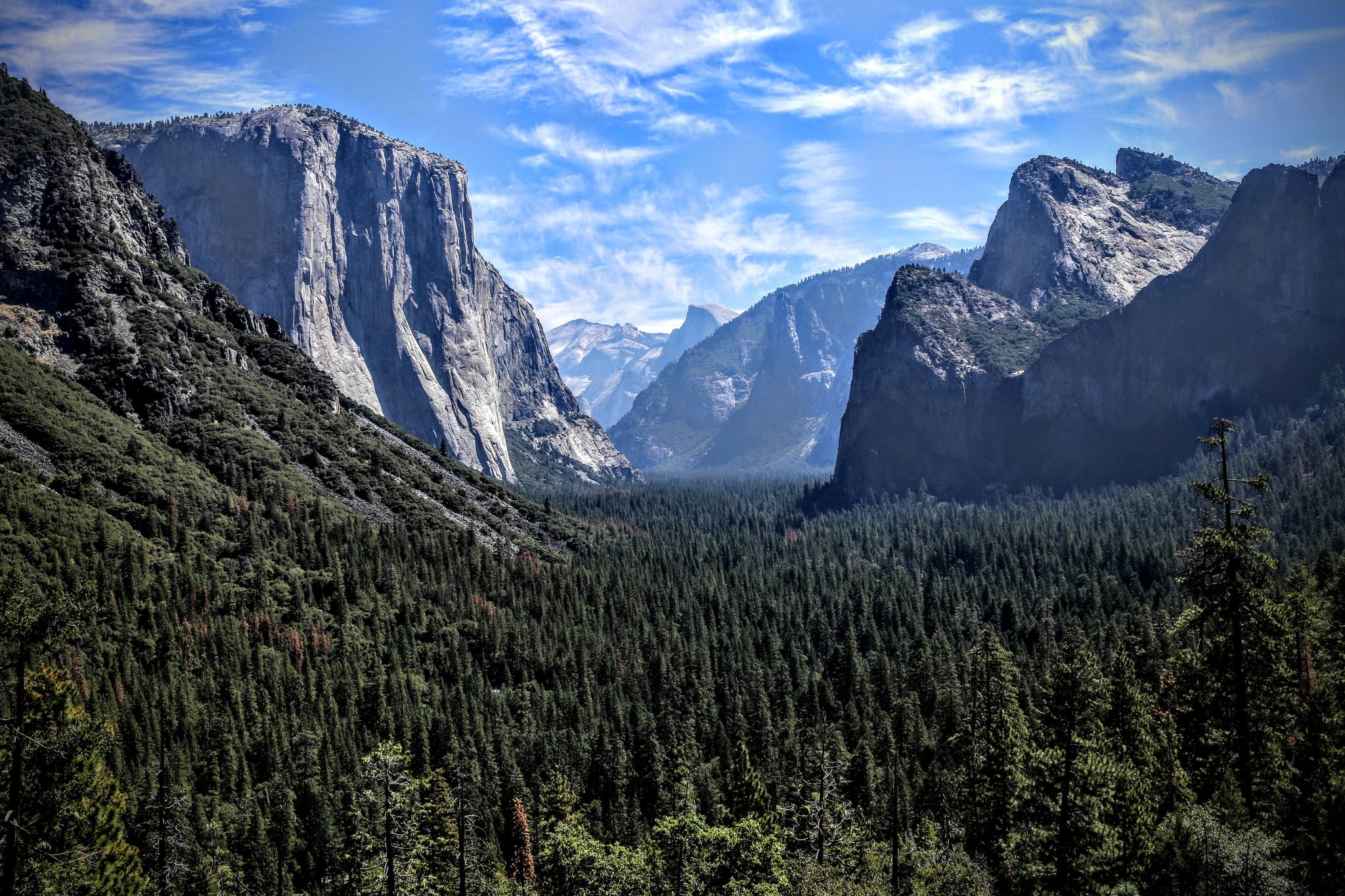 Mountain territory. Долина Йосемити, США. Австралия Королевский каньон (национальный парк Ватаррка). Есемити заповедник. Американка в горах.