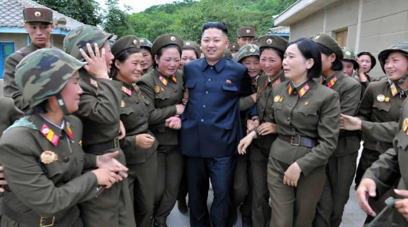 В мире: Впервые за 7 лет Ким Чен Ын принял делегацию из Южной Кореи