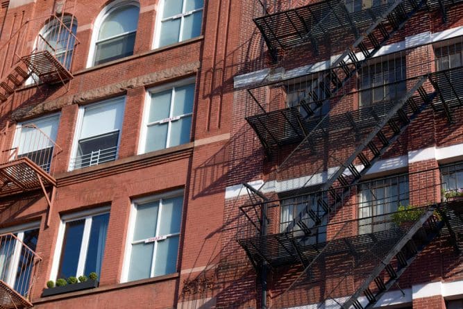 Недвижимость: Нью-Йорк запускает новую программу по борьбе с дискриминацией арендаторов