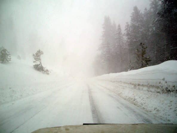 Погода: Дождь со снегом создадут опасные условия на дорогах Калифорнии